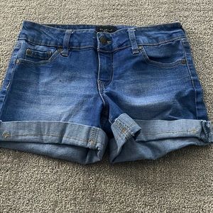 Barley worn and in great condition